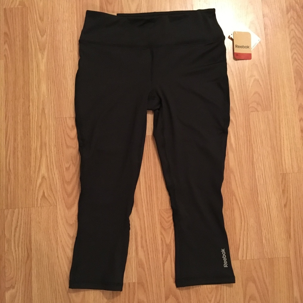 Reebok Women's Skinny Capri Black Athletic Legging